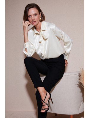 Lela Regular Fit Bağlama Detaylı Saten Gömlek Bayan Gömlek 611GO00159