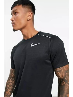 Nike Dri-Fit Miller Standart Kesim Siyah Erkek Spor Tişört