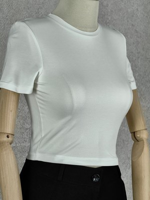 Hug In Style Basic Midi Crop T-Shirt