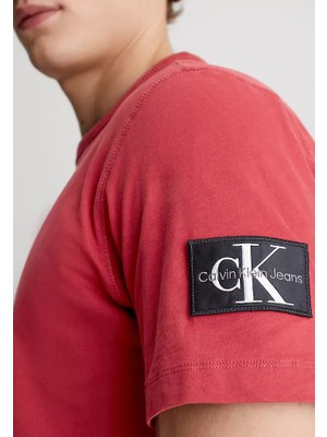 Calvin Klein Erkek Kolda Marka Logolu T-Shirt - Kırmızı