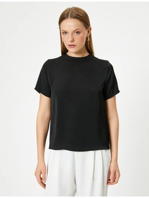 Koton Basic Bluz Aerobin Saten Kumaş Kısa Kollu Bisiklet Yaka Rahat Kalıp