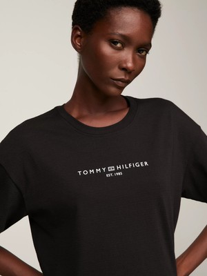 Tommy Hilfiger Kadın Ess Mini Corp Rahat Kesim T-Shirt - Siyah Beyaz