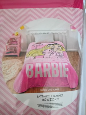 Zorlu Lisanslı Barbie Girl Power Battaniye Tek Kişilik