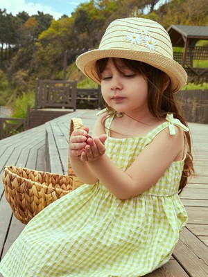 LC Waikiki Kız Bebek Hasır Şapka 3 Boyutlu Çiçek Detaylı Doğal Malzeme ile UV Koruma