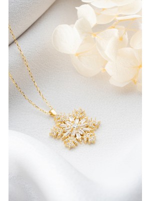 Silvano Jewelry 925 Ayar Gümüş Baget Taşlı Kartanesi Kolye