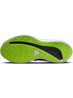 Nike Air Winflo 9 Shield Kadın Koşu Ayakkabısı DM1104-001 Siyah