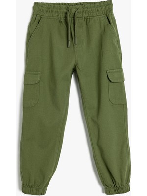 Koton Erkek Çocuk Cepli Beli Bağlamalı Pamuklu Kargo Jogger Pantolon Konforlu Yeşil Model