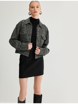 Koton Kadın Siyah Tüvit Ceket Kapaklı Cep Detaylı Uzun Kol Düğmeli Gömlek Yaka