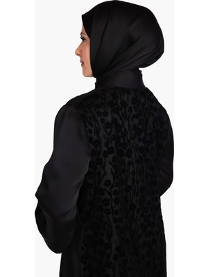 Harika Wear Çiçeklerle Işlemeli Siyah Abaya Ferace