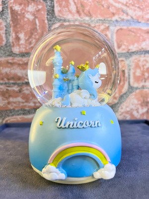 Doğan Hediyelik Unicorn Figürlü Orta Boy Işıklı ve Müzikli Dekoratif Kar Küresi