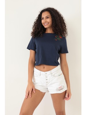 Amida Lacivert Omuzu Çınar Yaprağı Nakışlı Basic Crop T-Shirt- 2411