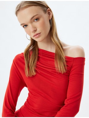 Koton Uzun Kollu Bluz Drapeli Kayık Yaka Omzu Açık Slim Fit