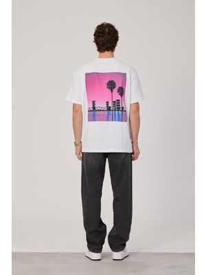 Malibu Baskılı Beyaz Tshirt