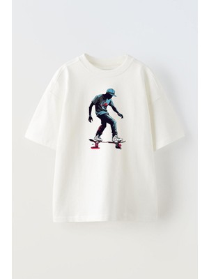 Nmg Tekstil Beyaz Oversize Pamuk Şapkalı Kaykay Baskılı Örme T-Shirt