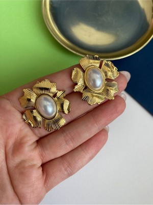 Pinery Jewels Iri Incili Yaprak Çelik Kararmaz Altın Kaplama Küpe Çifti