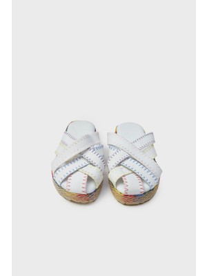 Tyess Bg Store Kız Çocuk Beyaz Terlik Yumuşak ve Hafif Yapı ile Rahat Kullanım