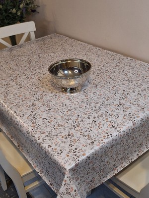 Başak Ev Tekstili Muşamba - Desenli Silinebilir Masa Örtüsüelyaflı Pvc