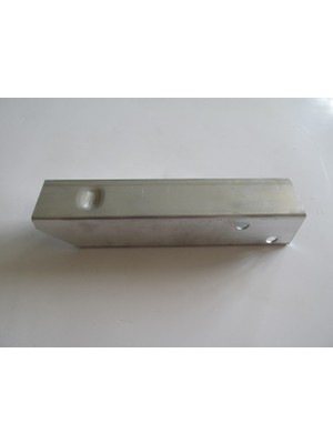 Mercedes Gla Class X156 14/17 Ön Panel Bağlantı Braketi̇ (Küçük) Sağ/sol Aynı (Adet)