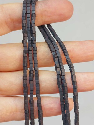 Yaşam Tohumu Çeyrek Dizi (9cm Uzunluğundadır!) Hematit Taşı Çeyrek Dizi 2*2mm (49644)