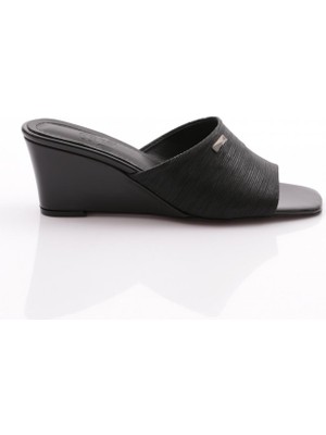 Dgn 24344 Kadin Desenli Topuklu Terlik