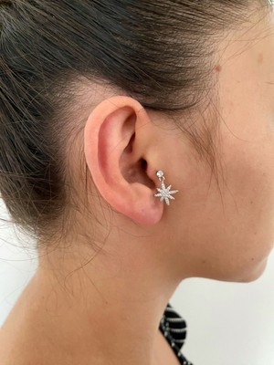 Ds Shopping Gümüş Renk Taş Detaylı Cerrahi Çelik Tragus/kıkırdak Küpesi/piercing( Tek)