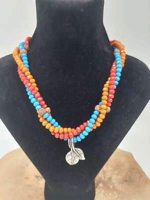 R I G Handmade Design Gümüş Yaprak Aparatlı Rudraksha Doğaltaş ve Kristal Boncuk Kolye