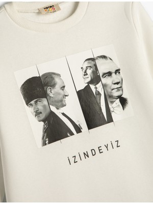 Koton Atatürk Baskılı Sweatshirt Şardonlu Bisiklet Yaka