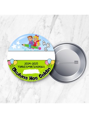 DeBu Isim ve Sınıf/şube Alanı Boş Okuluna Hoş Geldin Iğneli 58 mm Metal Yaka Rozeti (Model No: 01)