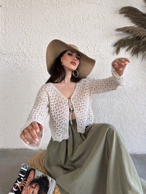 Primavera Trend V Yaka Bağcık Detaylı Crop Triko Bluz