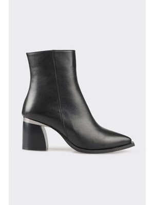 Elle Siyah Deri Kadın Klasik Bot