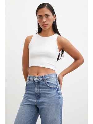 Never More  Basic Crop Top Beyaz