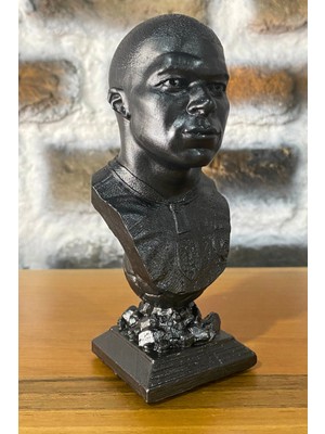 Craft 3d Atölye Mbappe (13 Cm Boyunda)  Beton Biblo Figür- Paketi İle Beraber