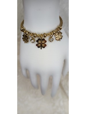 Lilly And Molly Jewelry Yonca Sallantılı Hasır Charm Çelik Kelepçe