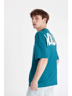 DeFacto %100 Pamuk Oversize Geniş Kalıp Bisiklet Yaka Sırt Baskılı Kısa Kollu Tişört A4004AX24SM