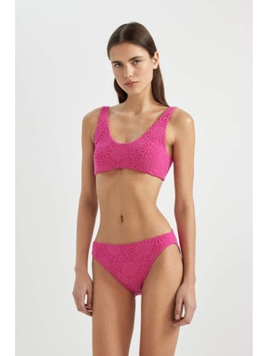 DeFacto Fall in Love Regular Fit Çiçekli Jakarlı Bikini Üstü B6901AX24SM