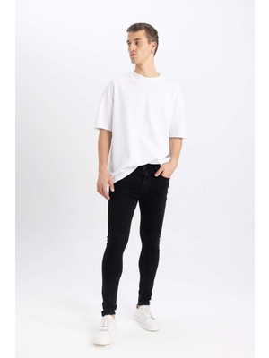 DeFacto Super Skinny Fit En Dar Kalıp Normal Bel Ekstra Dar Paça Jean Pantolon R8752AZ24SP