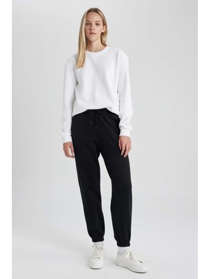 DeFacto Jogger Standart Fit Esnek Bantlı Paça Uzun Boy Kalın Kumaş Pantolon S7370AZ23WN