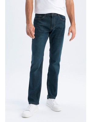 DeFacto Sergio Regular Fit Normal Kalıp Normal Bel Boru Paça Jean Pantolon R9026AZ23SP