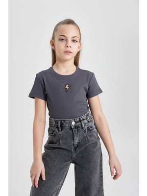 DeFacto Kız Çocuk Slim Fit Dar Kesim Bisiklet Yaka Fitilli Kaşkorse Kısa Kollu Tişört