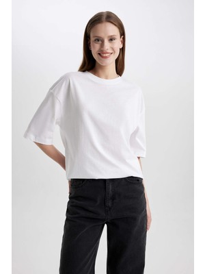 DeFacto Oversize Geniş Kalıp Bisiklet Yaka Penye Basic Düz Kısa Kollu Beyaz Tişört C0099AX24SM
