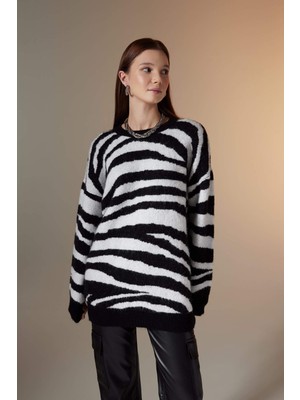 DeFacto Regular Fit Zebra Desenli Kazak Tunik B6130AX23WN