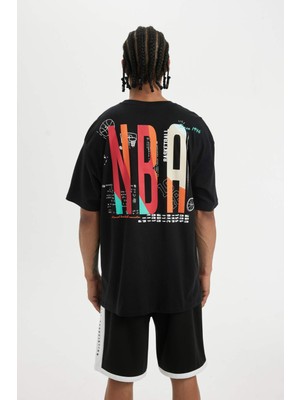 DeFactoFit NBA Wordmark Oversize Geniş Kalıp Bisiklet Yaka Kısa Kollu Tişört A1890AX24SM