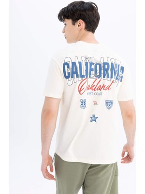 DeFacto Regular Fit Bisiklet Yaka Sırt Baskılı Kısa Kollu Tişört