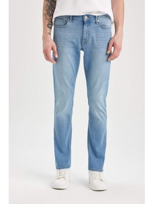 DeFacto Pedro Slim Fit Dar Kalıp Normal Bel Dar Paça Jean Pantolon B3624AX24SP