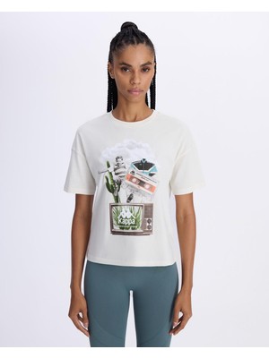 Kappa Authentic Alessi Kadın Beyaz Comfort Fit Tişört M Kol Boyu ile Şık ve Rahat Tasarım