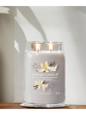 Yankee Candle Smoked Vanilla & Cashmere Signature Büyük Mum