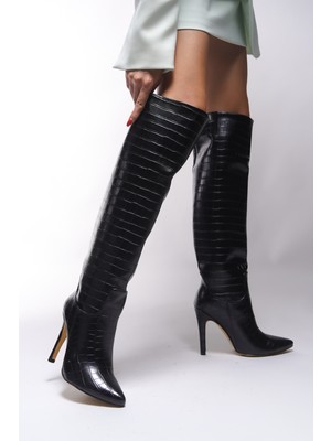 Riccon Gishophe Kadın Sivri Topuklu Çizme 00127000 Siyah Malzeme ile Şık Tasarım