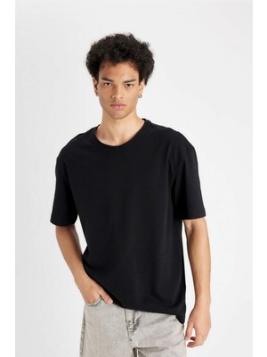 DeFacto %100 Pamuk Boxy Fit Bisiklet Yaka Basic Düz Kısa Kollu Siyah Tişört D7415AX24HS