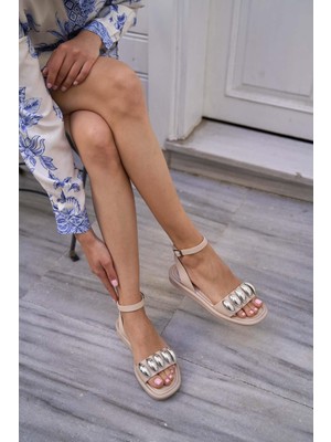 Madamra Bej Kadın Aksesuarlı Sandalet