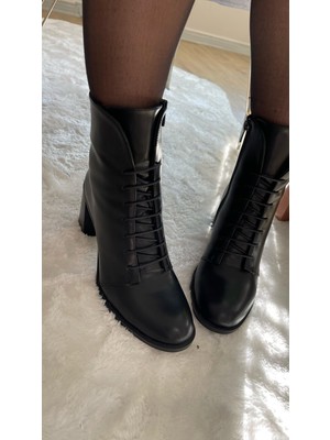 Ruxene Daisy Yuvarlak Burun  8 cm Blok Topuklu Bağcıklı Fermuarlı Bot